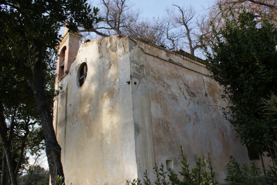 Chiesetta di Santa Lucia: Il campanile a vela