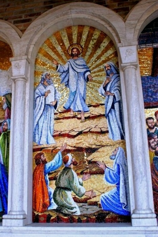 I mosaici del "Portico del Rosario" presso il Santuario della Madonna dello Splendore a Giulianova (Te)