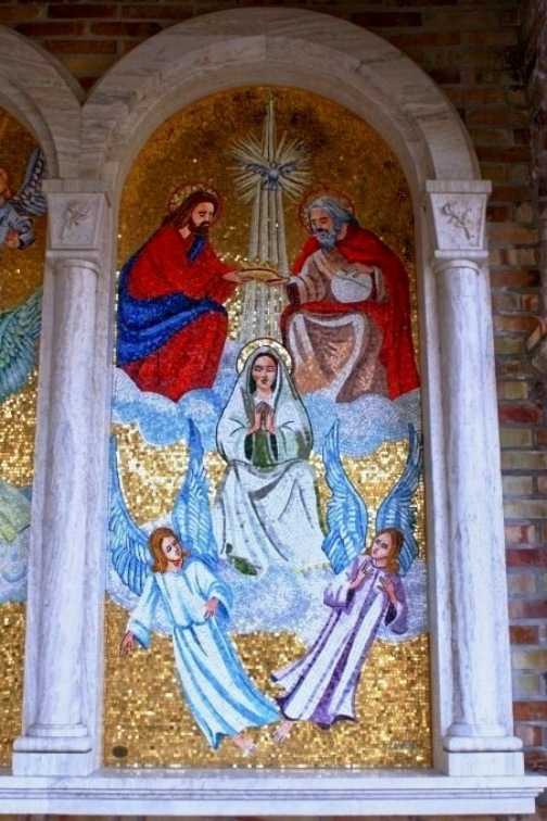 I mosaici del "Portico del Rosario" presso il Santuario della Madonna dello Splendore a Giulianova (Te)