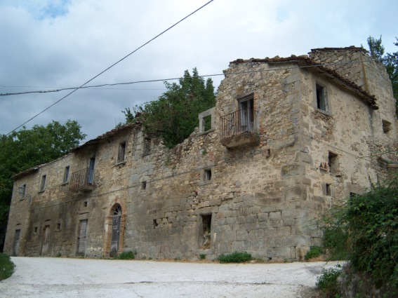 Acquaratola: il borgo