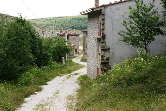 Altovia di Cortino (Te): la via principale