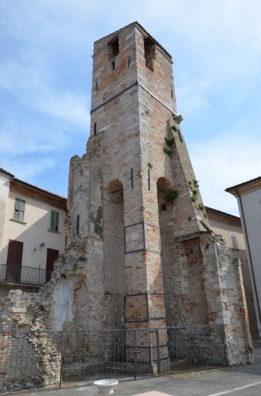 Torre Campanaria della Chiesa di S.Maria ad Ancarano (Te)