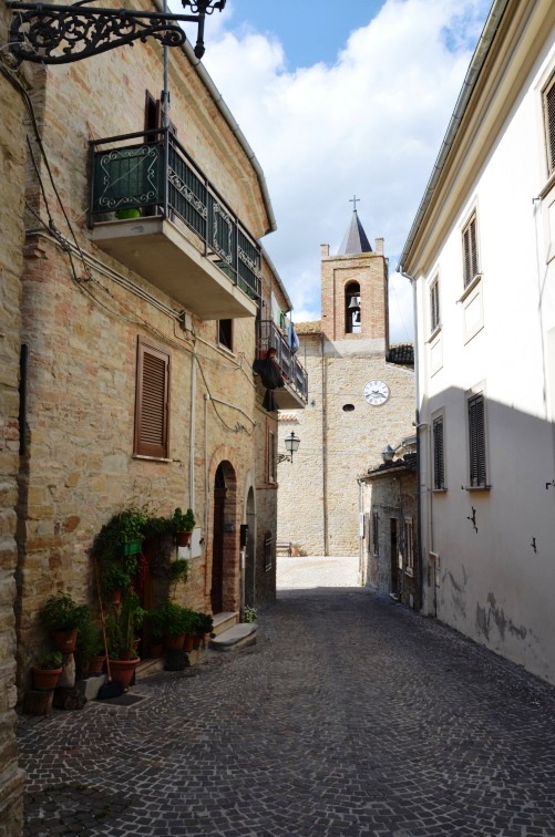 Chiesa di S.Pietro ad Appignano di Castiglione Messer Raimondo (Te)