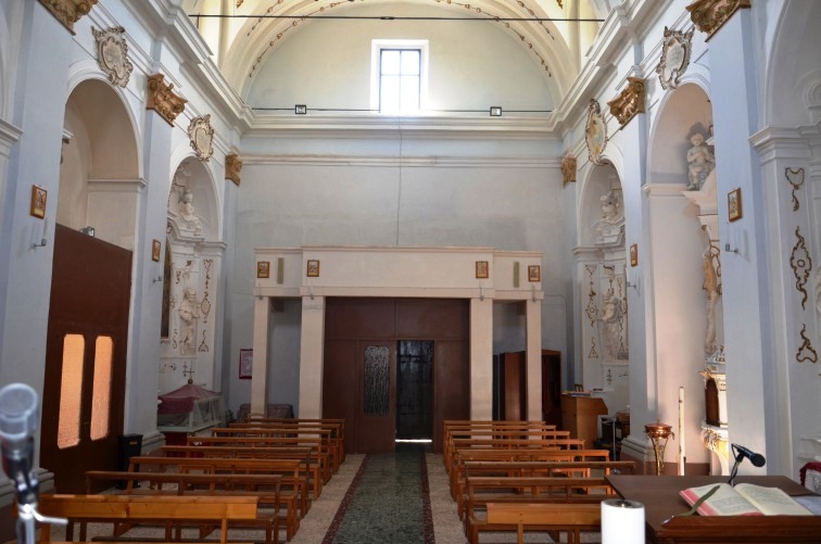 Chiesa di S.Pietro ad Appignano di Castiglione Messer Raimondo (Te)