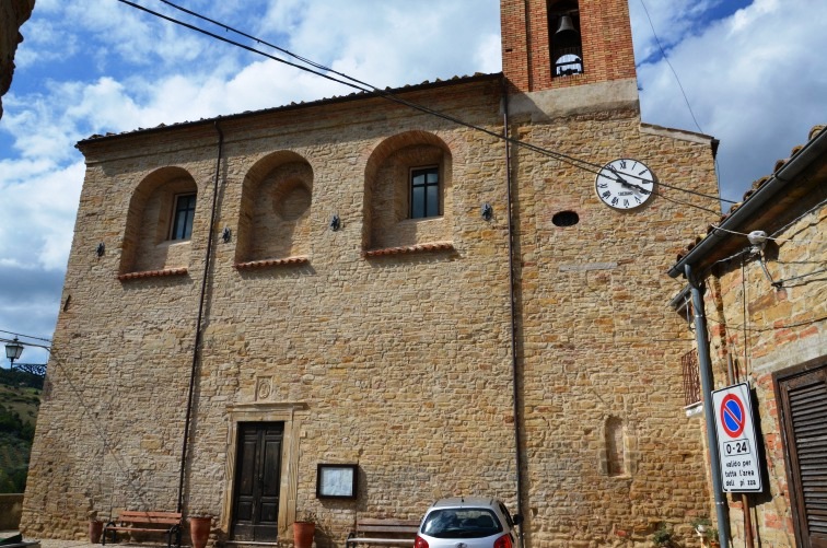 Chiesa di S.Pietro ad Appignano di Castiglione Messer Raimondo (Te)