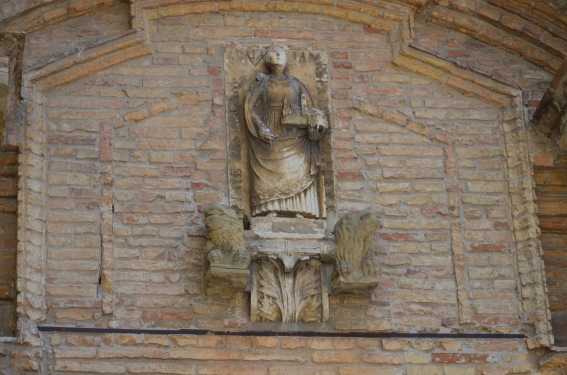 Chiesa di S.Reparata ad Atri (Te): statuetta trecentesca di S.Reparata