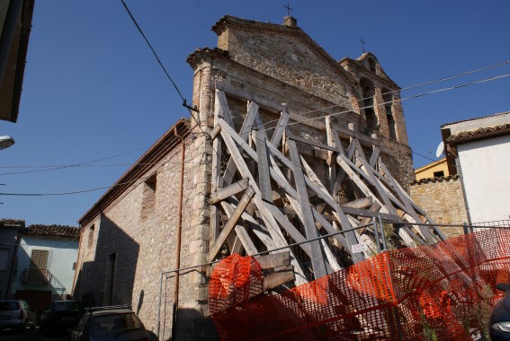 Chiesa di S.Pietro a Bascianella di Colledara (Te)