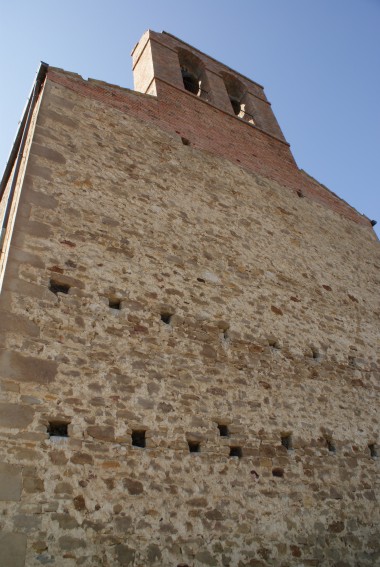 Chiesa di S.Maria a Porto Lungo a Santa Maria di Basciano (Te): campanile a vela.