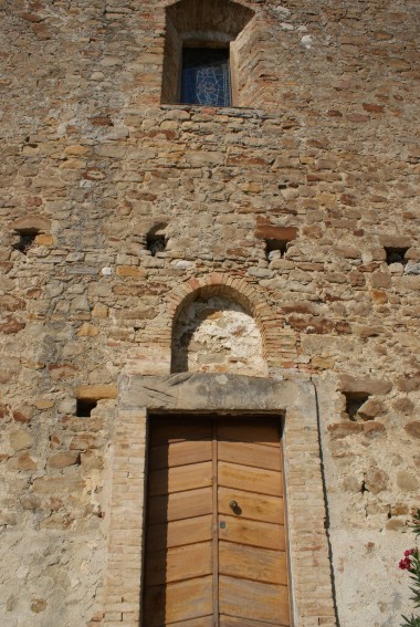 Santa Maria di Basciano (Te): Chiesa di S.Maria a Porto Lungo