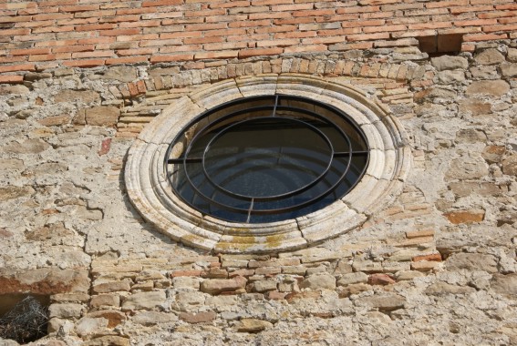 Santa Maria di Basciano (Te): oculo della Chiesa di S.Maria a Porto Lungo