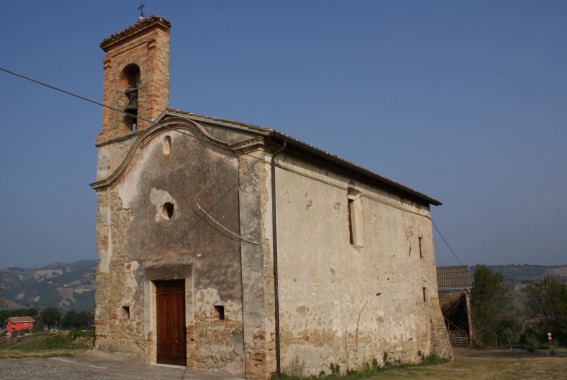 Chiesa della Madonna delle Grazie a Villa Portone di Basciano (Te)