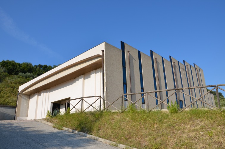 Chiesa di S.Maria Regina della Famiglia a Bellante Stazione (Te)