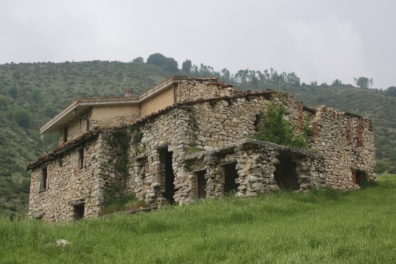 Cannavine di Valle Castellana (Te): ruderi