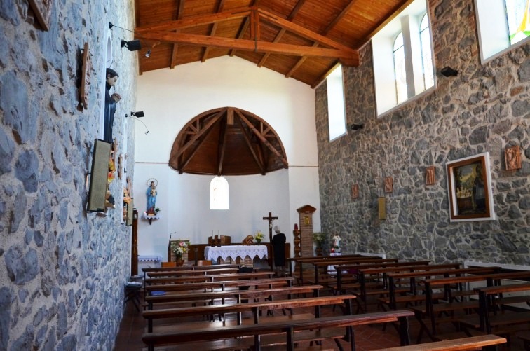 Chiesa di S.Maria delle Grazie a Casale S.Nicola di Isola del G.S. (Te)