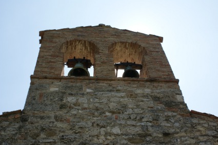 Chiesa di S. Maria de Praediis a Castagneto: il campanile a vela