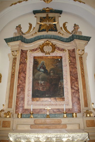 Chiesa di S.Giovanni Evangelista a Castellalto (Te): altare del 1780