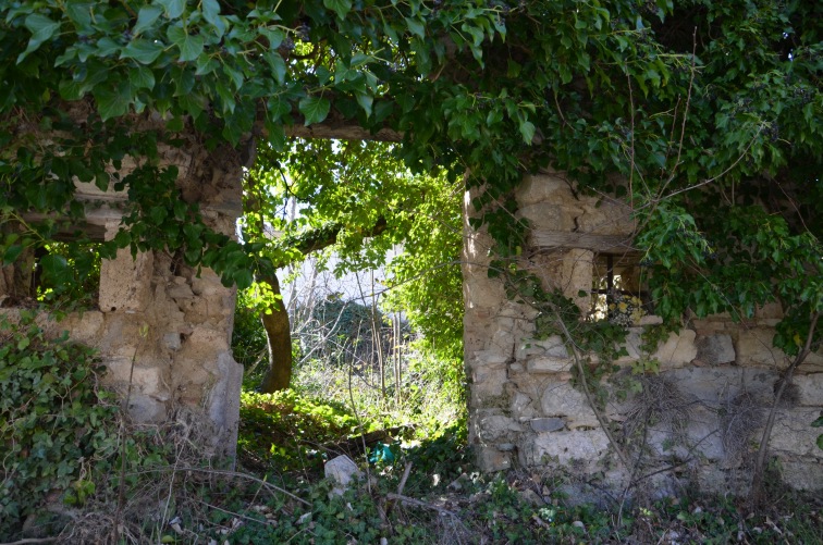 Ruderi della Chiesa di S.Maria in Catarolo (o in Calderolo) a Cerchiara di Isola del G.S.