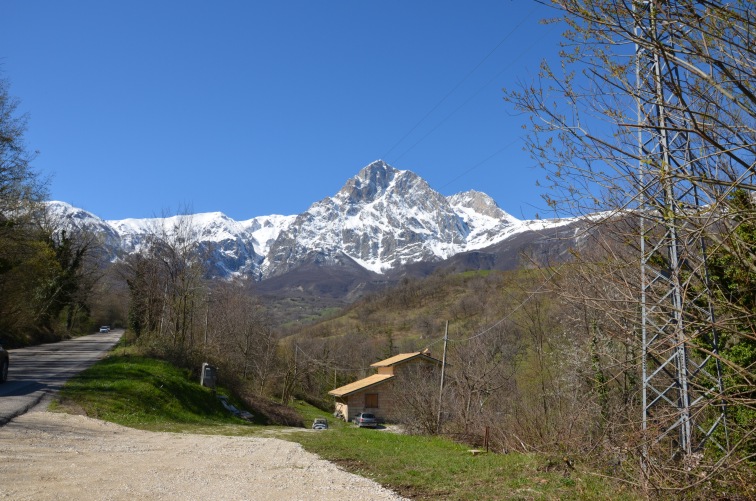 Il Gran Sasso d'Italia visto da Cerchiara di Isola del G.S. (Te)