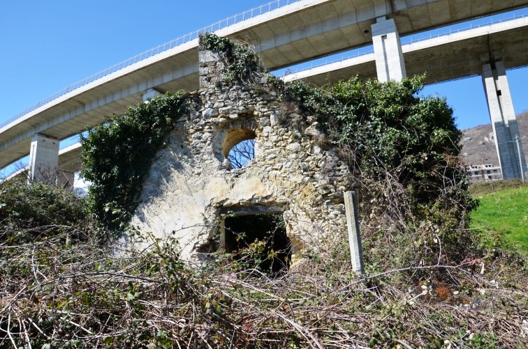 Chiesa della Madonna degli Angeli (ruderi) a Cerchiara di Isola del G.S. (Te)