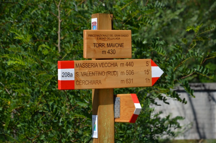 Ruderi della Chiesa di S.Valentino a Cerchiara di Isola del G.Sasso (Te)