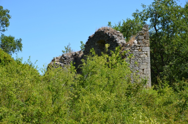 Chiesa di S.Valentino (ruderi) a Cerchiara di Isola del G. S. (Te)