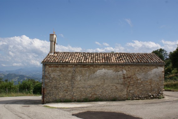 Chiesa di S.Maria Ausiliatrice a Collesansonesco di Torricella S. (Te)