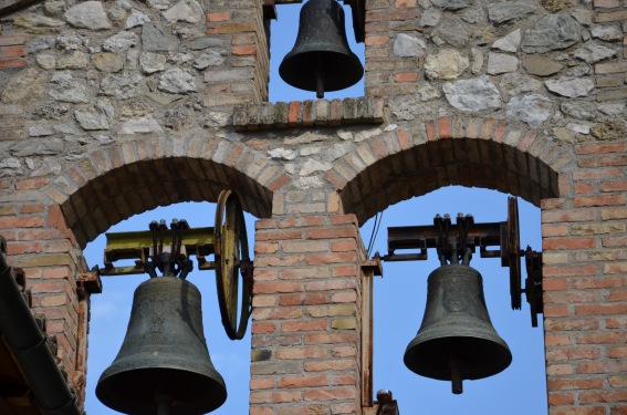 Chiesa di S.Lorenzo a Colliberti di Isola del G.Sasso (Te)