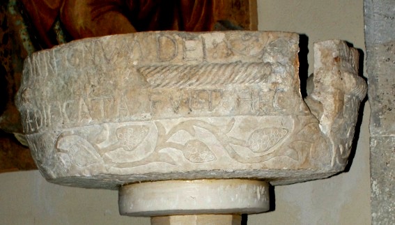 Fonte della Cannalecchia a Fano Adriano (Te) conservata nella Chiesa dei SS.Pietro e Paolo