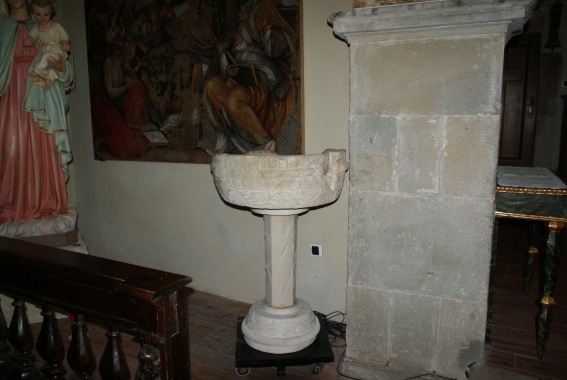 Fonte della Cannalecchia a Fano Adriano (Te) conservata nella Chiesa dei SS.Pietro e Paolo