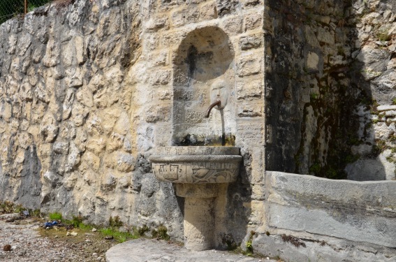 Fonte della Cannalecchia a Fano Adriano (Te)