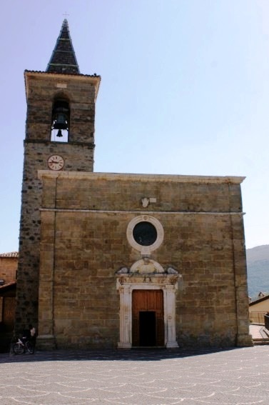 Chiesa dei SS.Pietro e Paolo a Fano Adriano (Te)