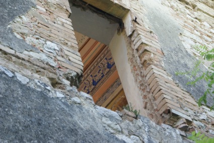 Faraone Antico di S.Egidio alla Vibrata (Te): affreschi all'interno di Palazzo Farina
