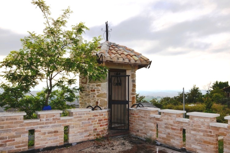 Casale della Monica a Feudo Alto di Castellalto (Te)