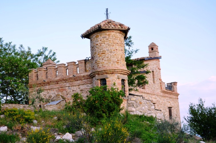 Casale della Monica a Feudo Alto di Castellalto (Te)