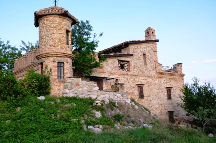 Casale della Monica a Feudo Alto di Castellalto (Te)