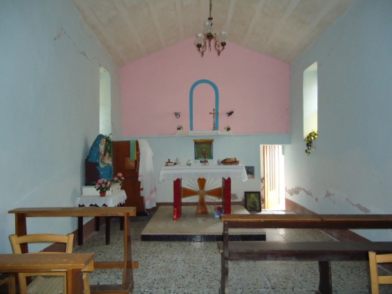 Chiesa della Madonna del Soccorso a Fichieri di Campli:interno
