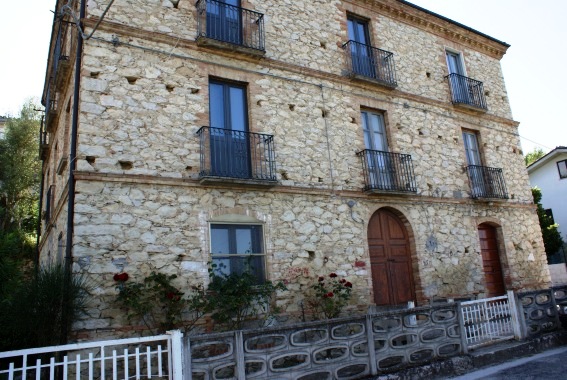 Chiesa di S. Emidio a Flamignano di Tossicia (Te): edificio ristrutturato