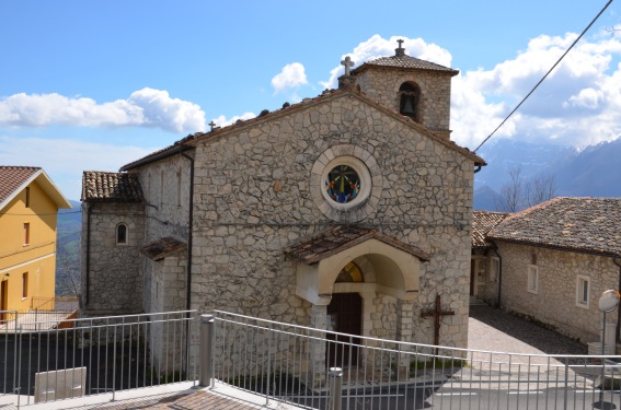 Chiesa di S.Giusta a Forca di Valle di Isola del G.Sasso (Te)