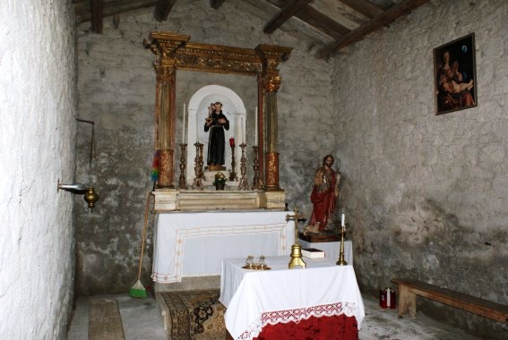 Chiesa di S.Antonio da Padova a Frattoli di Crognaleto (Te)