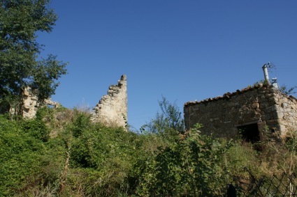 Frunti di Valle S. Giovanni: ruderi.