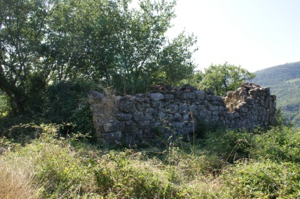 Frunti di Valle S. Giovanni: ruderi.