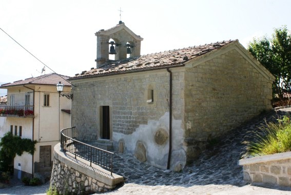 Chiesa di S.Lorenzo a Fustagnano di Rocca S.Maria (Te)