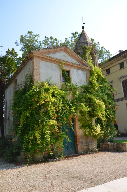 Cappella privata di Villa Corallo a Garrufo di S.Omero (Te)