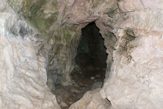 Eremo di San Michele Arcangelo nella Grotta di Sant'Angelo a Ripe di Civitella (Te)