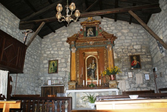 Chiesa della Madonna della Tibia a Crognaleto (Te): altare maggiore