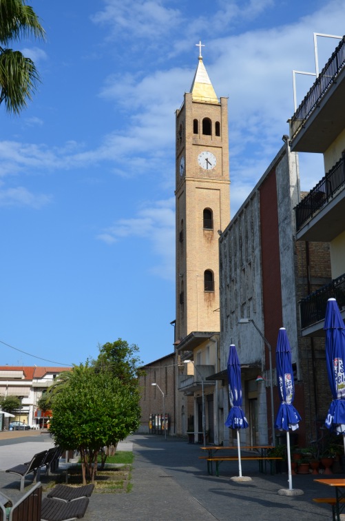 Chiesa del Sacro Cuore di Gesù a Martinsicuro (Te)