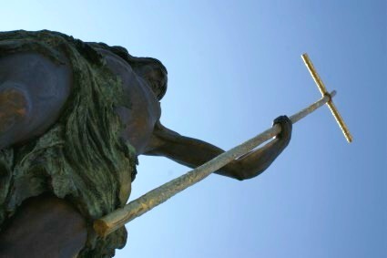Abbazia di Montesanto a Civitella del Tronto: una statua del Cristo