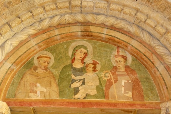 Chiesa di S.Antonio Abate nell'ex Convento di Morro D'Oro (Te): affresco del XIV secolo