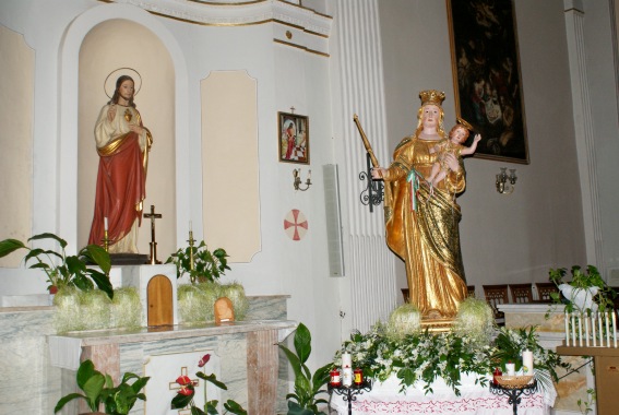 Chiesa della Madonna degli Angeli a Mosciano S.Angelo: statua lignea