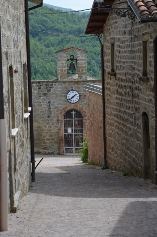 Chiesa di S.Leonardo a Paranesi di Rocca S.Maria (Te)